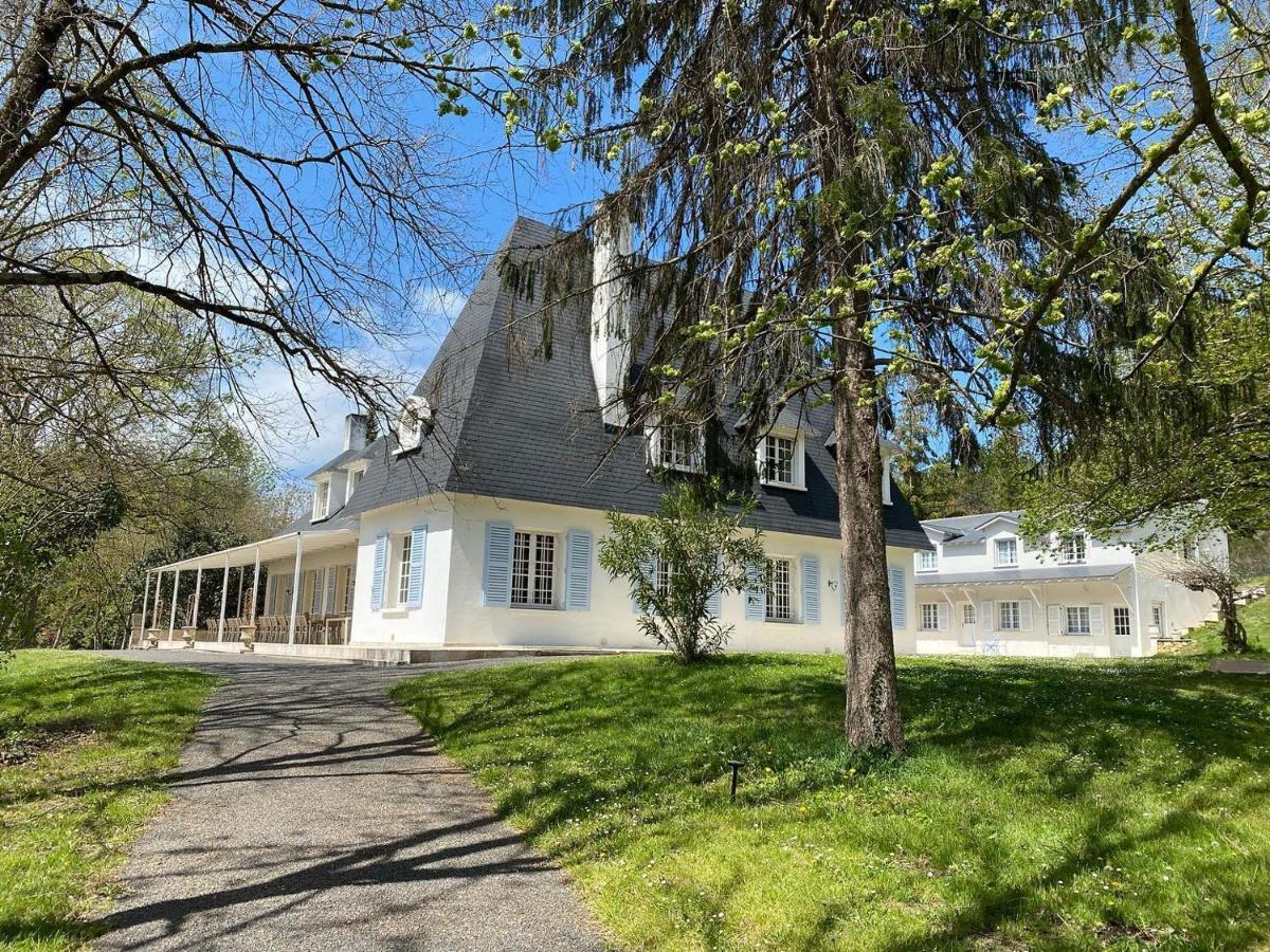 מירפואה Manoir Et Appartements Avec Piscine Au Domaine De Bize Mirepoix מראה חיצוני תמונה